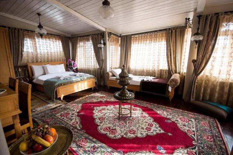 Sultan Corner Suites