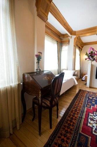 Sultan Corner Suites