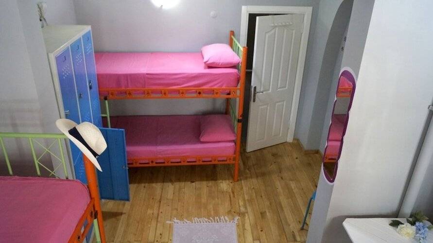 Windrose Hostel