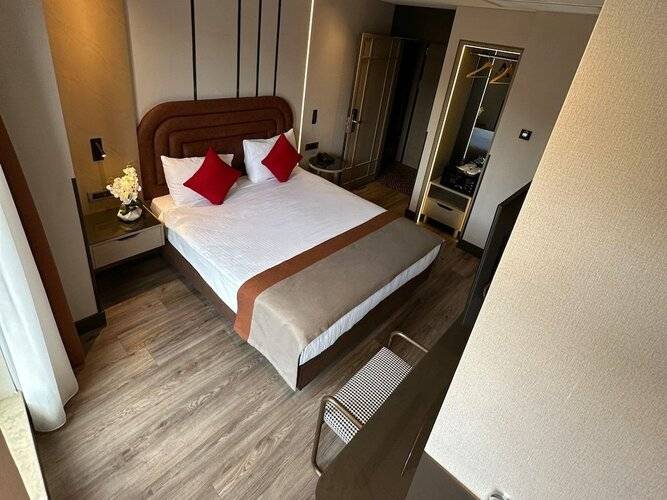 Edition Old City Hotel