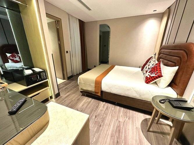 Edition Old City Hotel