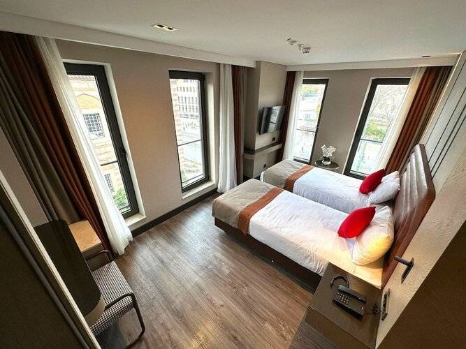 Edition Old City Hotel