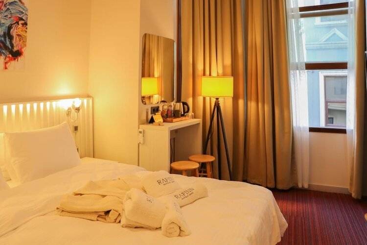 Rafinn Hotel