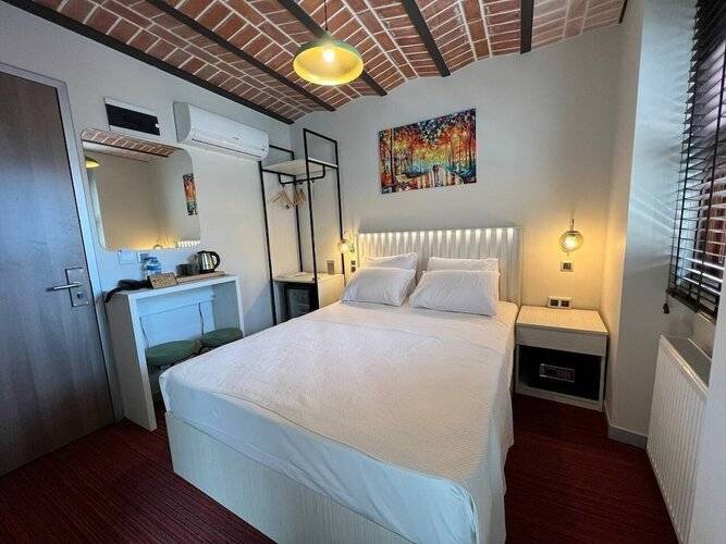 Rafinn Hotel