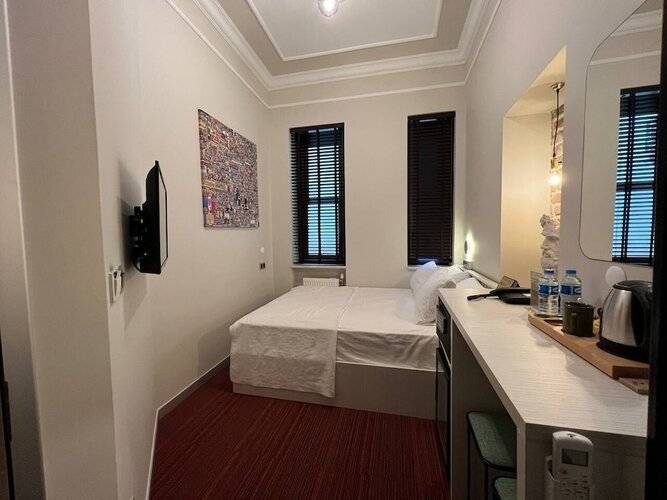 Rafinn Hotel