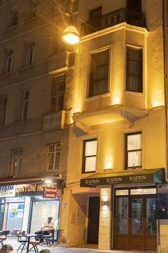 Rafinn Hotel
