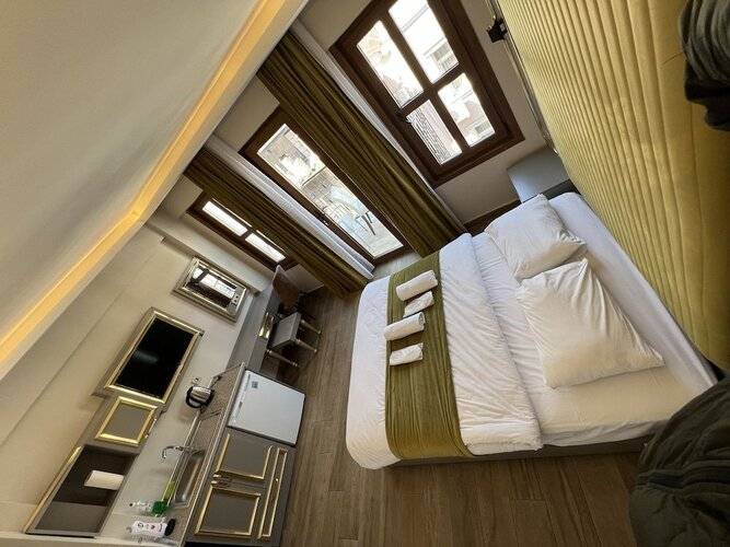 Taksim La Marino Hotel