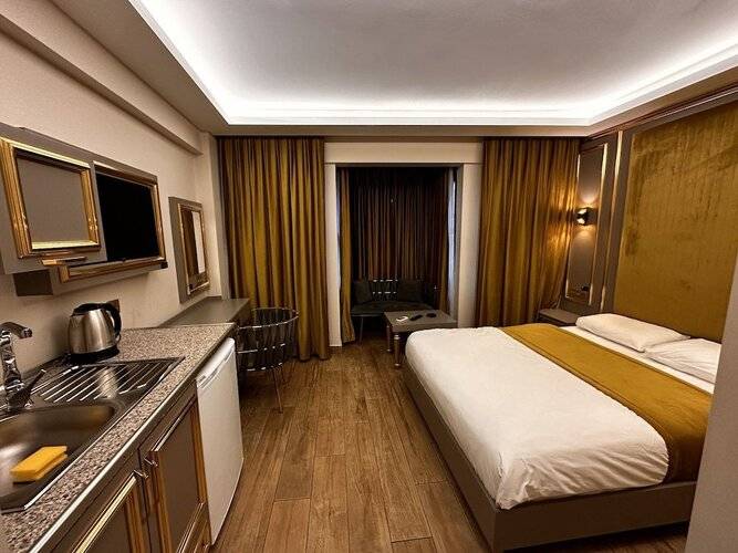 Taksim La Marino Hotel