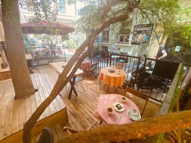 Ganj Hotel