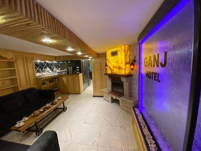 Ganj Hotel