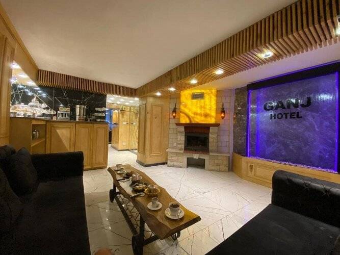 Ganj Hotel