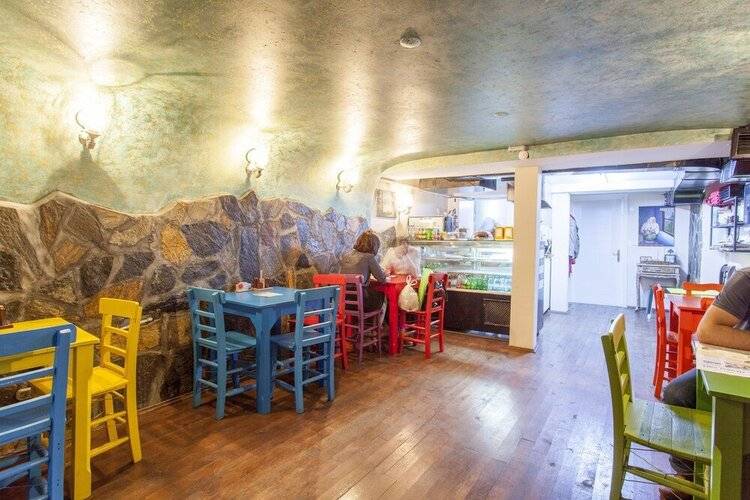 Dora Hotel