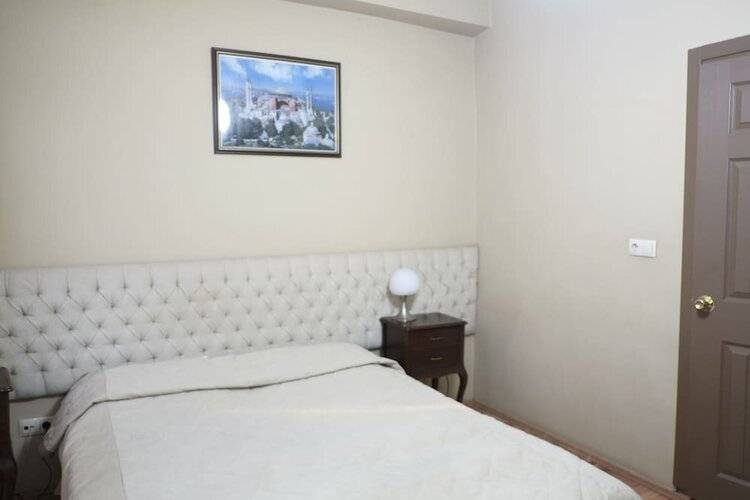 Dora Hotel