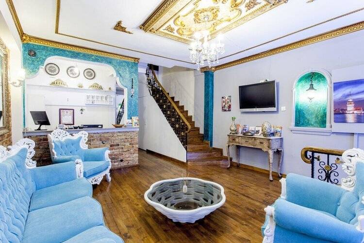 Dora Hotel
