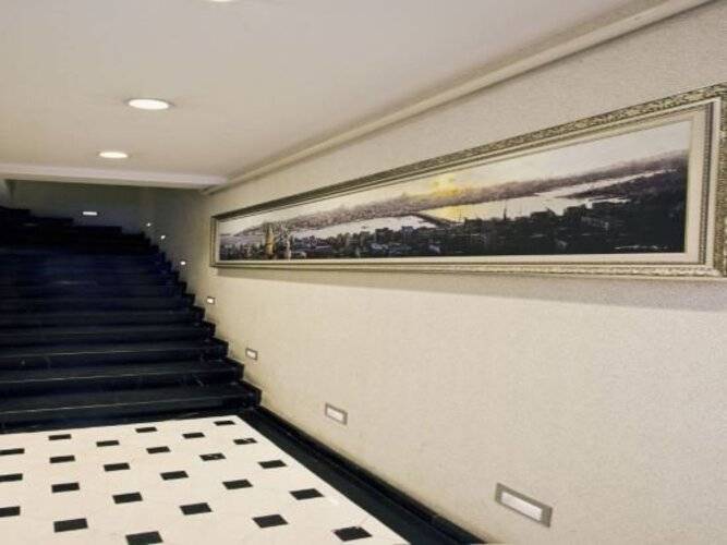Eva Residence