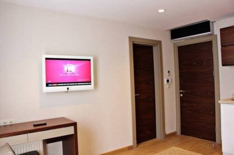 Eva Residence