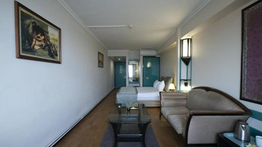 Kadikoey Rihtim Otel