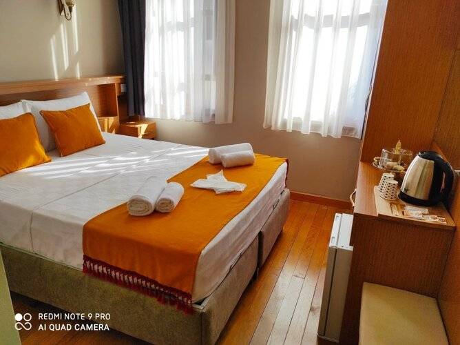 Lebon Hotel Old City