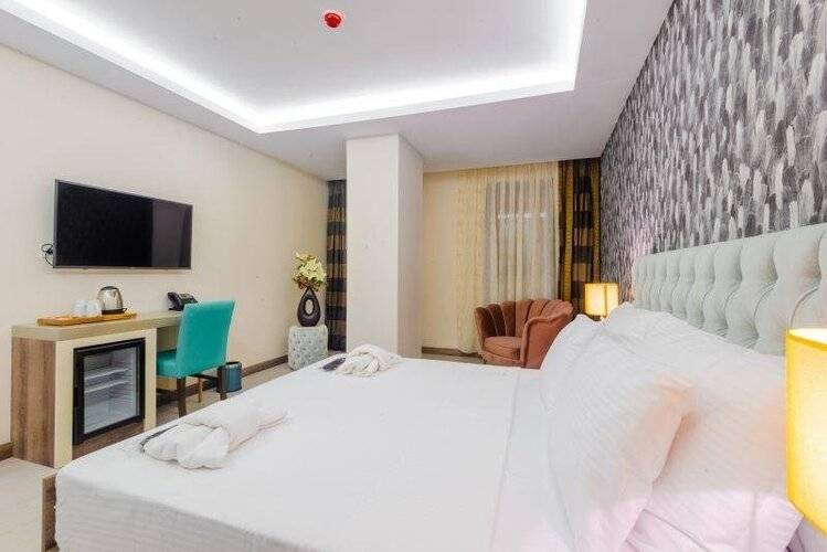 Stayso The House Hotel