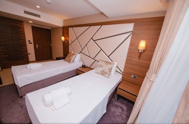 Отель Litros Hotel & Spa