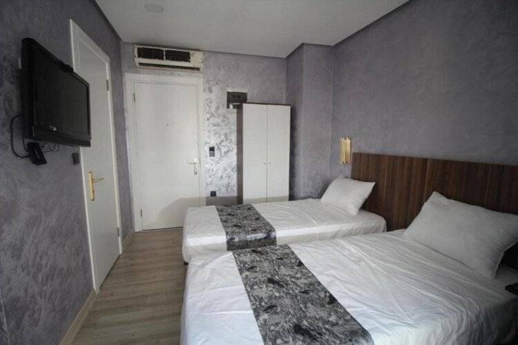 Alyon Suite Hotel
