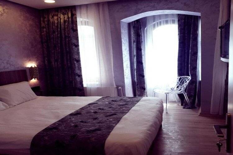 Alyon Suite Hotel