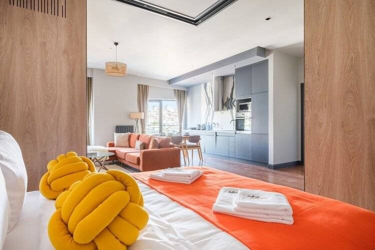 Benesta Residence By Newinn