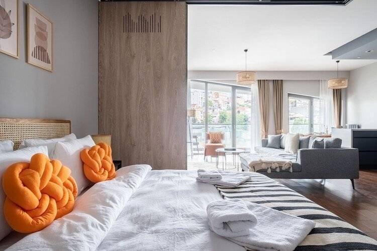 Benesta Residence By Newinn