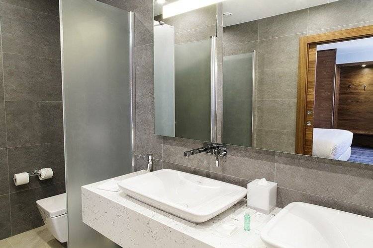 Bof Hotels Business
