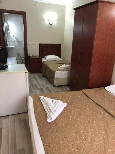 Emos Hotel