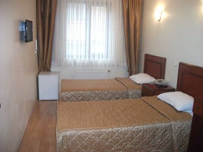 Emos Hotel