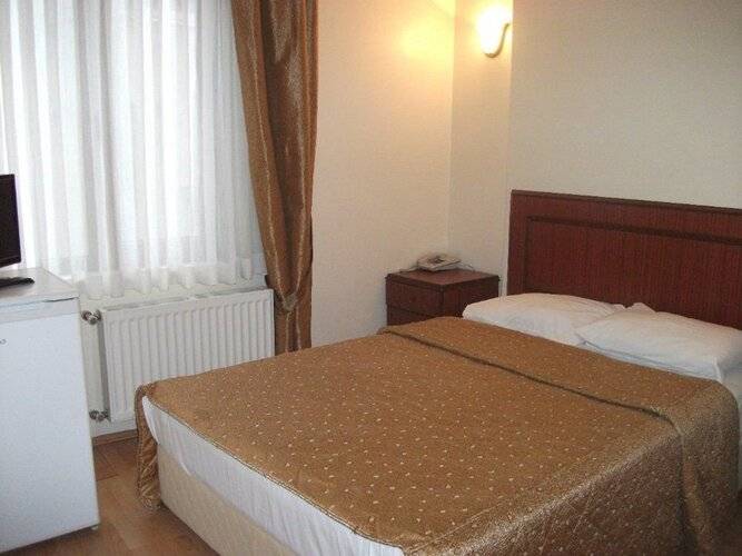 Emos Hotel