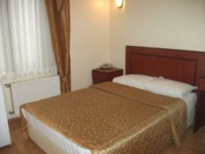 Emos Hotel