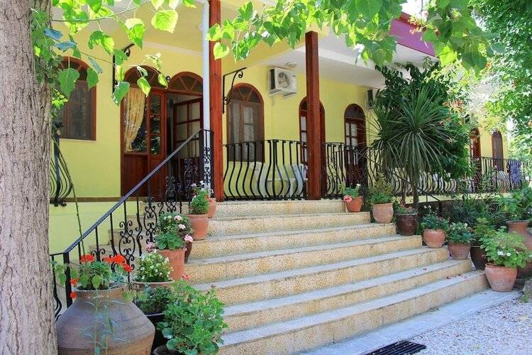 Yakamoz Hotel