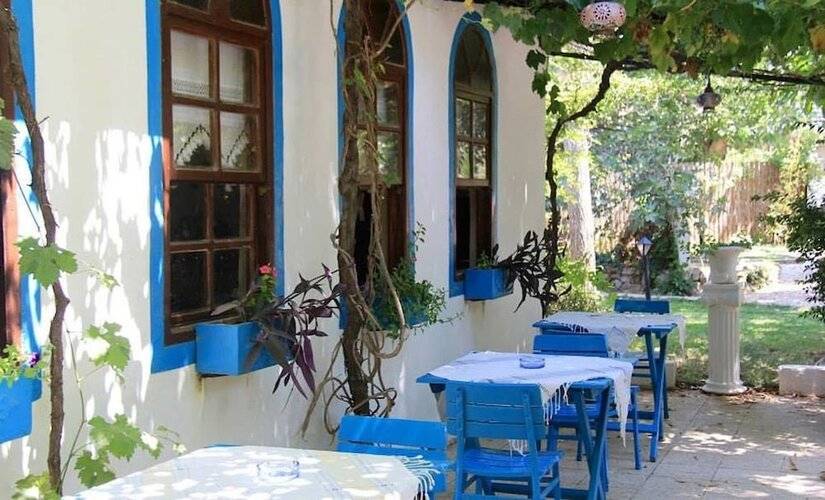 Yakamoz Hotel
