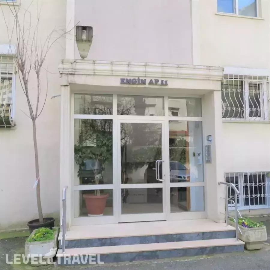 Modern Bohemian Apt 2 Bdr