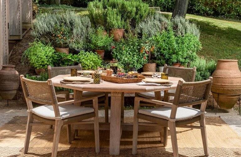 Enchanting 22 000m2 Property And Elegant 5 Bedroom Manor