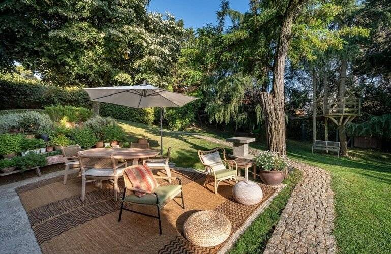Enchanting 22 000m2 Property And Elegant 5 Bedroom Manor