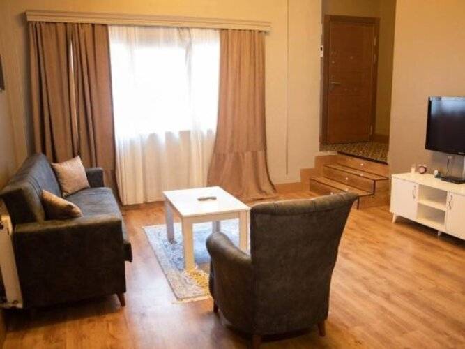The Hera Suit Hotels