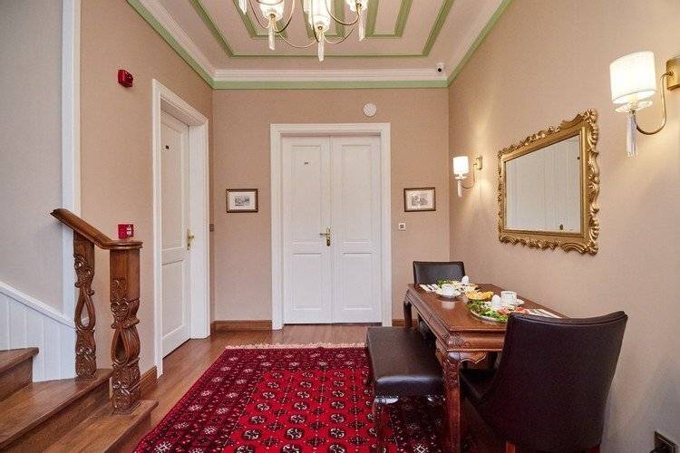 White Palace Old City Boutique Hotel