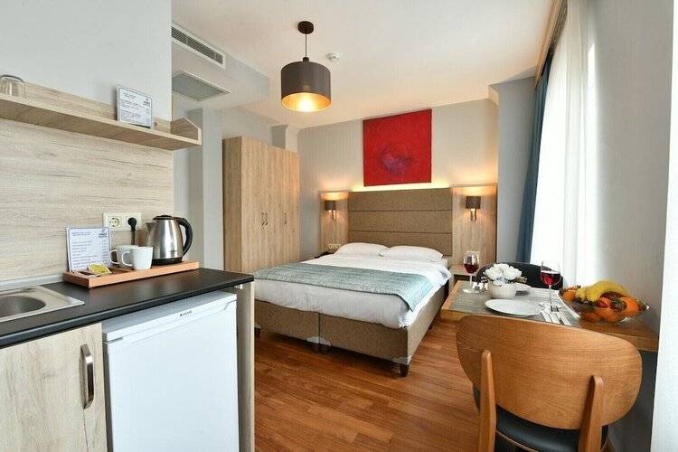 Andi Hotel