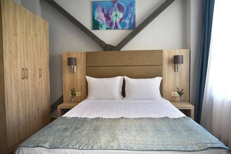 Andi Hotel