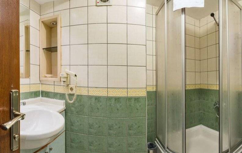 Beyaz Kuğu Hotel
