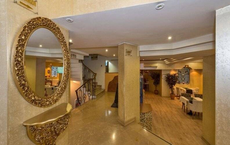 Beyaz Kuğu Hotel