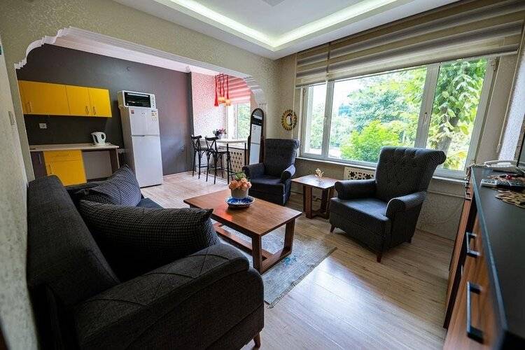 Evin Suit Hotel