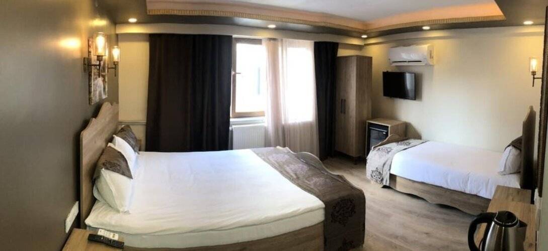 Golden Sail Hotel Old City