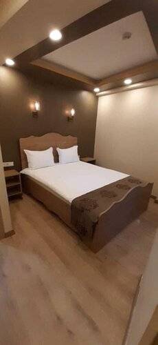 Golden Sail Hotel Old City