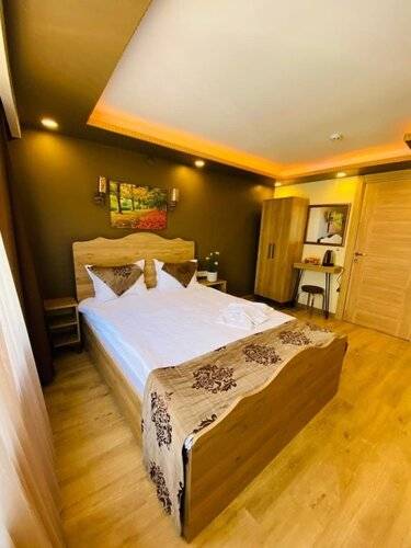 Golden Sail Hotel Old City