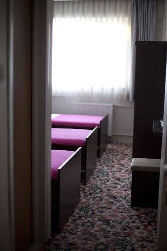 Otel Öz Yavuz