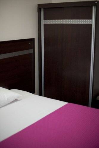 Otel Öz Yavuz
